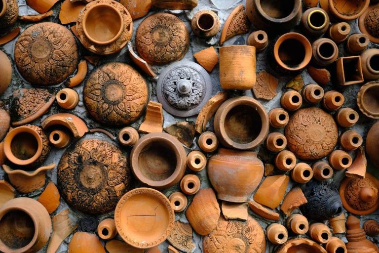 pots en terre cuite en morceaux