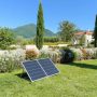 panneau solaire dans un jardin